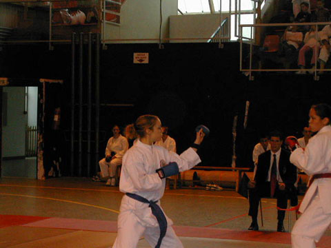 combat_fille1